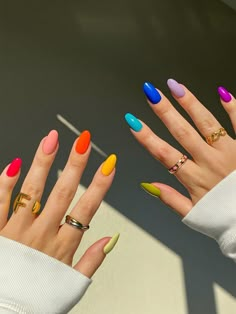 Multicolor  Collar    Bare Nails Embellished   Beauty Tools Oval Acrylic Nails, Christmas Nail Colors, Nails Colorful, Easy Nails, Nail Swag, Nail Polishes, Acrylic Nail Designs, Black Nails