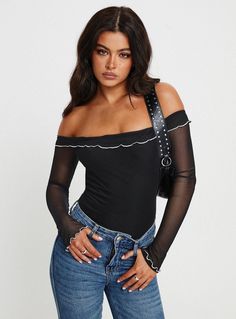 Arsema Off The Shoulder Bodysuit Black Off The Shoulder Bodysuit, Pink Formal Dresses, Corsets And Bustiers, Fleece Dress, Bodysuit Black, Outerwear Outfit, Strapless Tops, Floral Blue Dress, Loungewear Sets