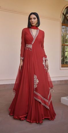 Indowestern Bridal Outfits, Faabiiana Lehenga, Unique Traditional Outfit Ideas, Letest Top Design Woman Dresses, Indian Wear Designs, Aza Fashion Outfits 2024 Suits, Unique Indo Western Outfits For Women, Western Dresses For Women