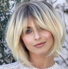 ░▒▓ Hairstyle & Hair Ideas ▓▒░  #IdeasFashionBeauty ❏ Outfit Ideas ❑ Photos & People ❏ Julianne Hough Hair, Κούρεμα Bob, Best Bobs, Bob Hairstyles With Bangs, Classic Bob, Choppy Bob Hairstyles, Julianne Hough, Short Hairstyle, Blonde Bobs