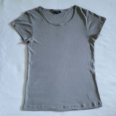 Brand New With Tags Splendidbasic Gray Slim Fit Tee Excellent Condition With No Flaws Size Large Approx Measurements Laying Flat: Length 24" Armpit To Armpit 17.5" Across Bottom Hem 18" 50% Micro Modal 50% Supima Cotton Color Is Medium Gray Slim Fit With Stretch, Rounded Neckline, Straight Hem, Short Sleeves, Lightweight, Soft And Comfortable Material Please No Trades Or Lowballs! *Ask Any Questions You May Have Prior To Making An Offer Please* Basic Stretch Plain Tops, Simple Solid Color Tops, Solid Fitted Basic Tops, Basic Fitted Solid Color Tops, Fitted Basic Solid Tops, Basic Solid Fitted Tops, Basic Solid Color Scoop Neck T-shirt, Fitted Basic Scoop Neck Top, Fitted Scoop Neck Basic Top