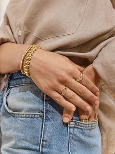 Switch up your ringstack with just a flip. The Evil Eye Reversible Ring features a bright colorful design on one side, and classic gold and clear coloring on the other. Flip back and forth for versatile styling — either way, you’ve got a positive evil eye design and gorgeous glass stone finishing.