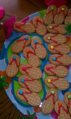 some cookies are on a blue and green plate