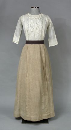 asymmetrical blouse 1900 - Google Search 1900's Fashion, Edwardian Lady, 1900 Fashion, Old Dress, 1900s Fashion, 1920 Fashion