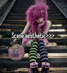 Scene Aesthetic 2000s, How To Dress Scene, Y2k Scene Outfits, Scene Girl 2000s, Scene Boy Outfits, Scene Core Aesthetic, Scene Core Outfit, Black Scene Girl, Scene Boy Outfit