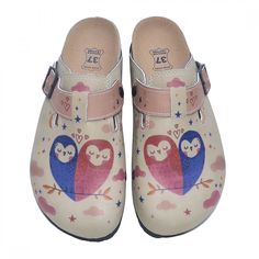 Owls in Love Printed Comfortable, Professional Women's Clogs, Ideal for Medical Staff, Nurse Gifts, Doctor Shoes, by AgataAlessa on Etsy Owls In Love, Doctor Shoes, Quirky Shoes, Staff Nurse, Womens Clogs And Mules, Women's Clogs, Clogs And Mules, Medical Staff, Casual Sneakers Women