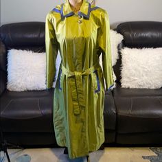 Great Condition And Bright Color Scheme Full Length Belted Coat/Raincoat To Body Form Fitting This Item Is Vintage But Looks Brand New. Hoodie Can Be Taken Off Depending On Weather. No Stains Rips Holes Or Discoloration. Cleaned And Sanitized. Fitted Long Green Outerwear, Green Fitted Outerwear For Daywear, Bright Color Schemes, Body Form, Belted Coat, Vintage Coat, Bright Color, Color Scheme, Color Schemes