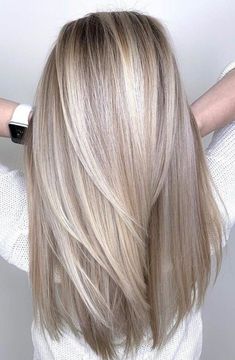 Perfect Hair Color, Blending Gray Hair, Blonde Hair Inspiration, Blonde Hair Shades, Low Lights Hair, Blonde Hair Looks