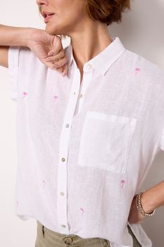 Little pink palm trees adorn this resort-ready shirt by Rails. Crafted in a breezy linen blend, this relaxed button-down features a left chest pocket and rolled short sleeves. Just add your favorite shorts and sandals. Rails Clothing, Exclusive Dress, Brand Style Guide, Fashion 101, Fall Shopping, Summer Trends, Tee Dress, Work Fashion, Fall Trends