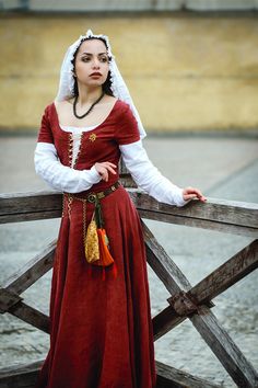 XVe siècle lin médiéval rapporté, paysan ou robe de Townswoman Medieval Kirtle, Sideless Surcoat, 15th Century Dress, Medieval Dress Peasant, 15th Century Fashion, 15th Century Clothing, Medieval Peasant, Medieval Garb, Sims Clothes