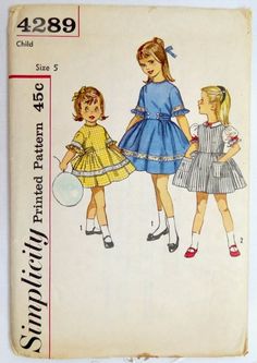 Offered is an adorable VINTAGE girls' dress, pattern #4289, made by Simplicity!  The dress is casual and could be worn to school (I'm from the era when all girls had to wear dresses to school!) and it features a full skirted dress, a form fitting bodice, puffy sleeves or elbow length sleeves with a ruffle, and a rounded neckline.  I couldn't find a date, but I place it in the 1950s.   Size 5:  FACTORY FOLDED.  All pattern pieces are usable; instruction sheet present.  The envelope is clean, albeit getting a yellowish from age (it's older than me and I'm pretty old!). 1950s School, Simplicity Patterns Dresses, Simplicity Patterns Vintage, Childrens Sewing Patterns, Simplicity Dress, Vintage Girls Dresses, Girl Dress Pattern, Girls Casual Dresses, Full Skirt Dress