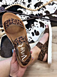 Stretch Sandals White Soles So Comfy Super stretchy and forming to your foot! True to size! Cowgirl Closet, Work Sandals, Closet Clothes, Casual Sandals Womens, Leopard Sandals, Fresh Shoes, Sandals White, The Leopard, Fashion Belts