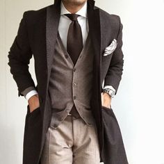 stylishlook: “ http://stylishlook.tumblr.com/ ” Gentleman Mode, A Man In A Suit, Gentlemen Wear, Man In A Suit, Shirt Tucked In, Well Dressed Men, Komplette Outfits