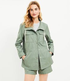 Twill Drawstring Utility Jacket Capsule Wardrobe 2023, Spring Summer Capsule Wardrobe, Spring Capsule, Green Utility Jacket, Spring Capsule Wardrobe, Easy Shape, Summer Capsule Wardrobe, Standing Collar, Petite Jacket