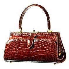 Alligator Handbags, Cheap Purses, Womens Designer Bags, Popular Handbags, Stylish Handbags, Doctor Bag, Handbag Heaven, Frame Bag