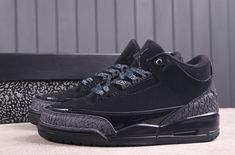 Black Cat Outfit, Jordan 3 Black, Luxury Brand Shoes, Jordan Retro 3, Retro 3, Nike Retro, Jordan Shoes Retro, Winter Fit, Nike Shoes Air Max