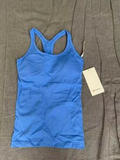 Lululemon Size 2, Lululemon Workout Outfits, Lulu Shirts, Lulu Shirt, Lulu Tank