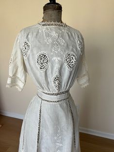 Incredible Antique Hand Embroidered Linen Dress Wearable - Etsy Fitted Linen Dress With Floral Embroidery, Elegant Embroidered Linen Dress, Linen Wedding Dress With Floral Embroidery, Linen Broderie Anglaise Dress For Daywear, Linen Dress With Broderie Anglaise For Daywear, Daywear Linen Dress With Broderie Anglaise, Elegant Linen Dresses With Broderie Anglaise, Vintage Linen Wedding Dress, Traditional White Linen Dress