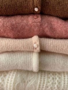 Pink Autumn Aesthetic, Coquette Autumn, Cosy Sweater, Soft Autumn, Mia 3, Winter Aesthetic, Autumn Aesthetic, Mode Vintage, Sweater Weather