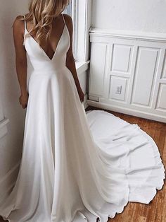 Simple Wedding Dress A Line V Neck Sleeveless Straps Back Lace Boho Bridal Dresses With Train Couture Dior, Sweep Train Wedding Dress, Spaghetti Strap Wedding Dress, Pnina Tornai, Spaghetti Strap Prom Dress, V Neck Prom Dresses, Wedding Dresses With Straps, Dress Chiffon, White Chiffon