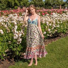 Long Summer Dress, Sleeveless Cotton Dress, Beach Floral, Cotton Long Dress, Grey Midi Dress, Garden Dress, Trendy Skirts, The Secret Garden, Flowing Dresses