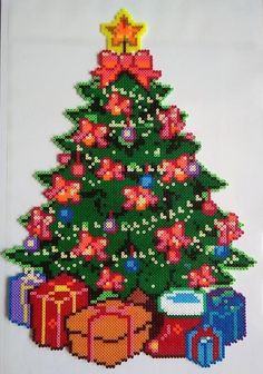 Pixel Art Noel, Shots Snap, Hama Beads Christmas, Xmas Beads, Hama Art, Christmas Perler Beads, Hama Mini, Easy Perler Bead Patterns, Perler Creations