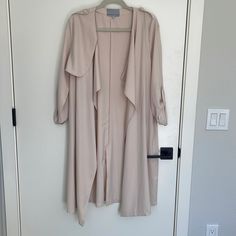 Super Light Weight And Feminine Overcoat From Modern Citizen. Never Worn!! Has Pockets Cute Styled With Jeans And Boots Or Can Be Worn With Shorts And Your Favorite Heels!! Elegant Long-sleeved Outerwear For Day Out, Elegant Cream Open Front Outerwear, Elegant Cream Open-front Outerwear, Beige Open Front Outerwear For Work, Beige Fitted Open Front Outerwear, Beige Outerwear For Fall Brunch, Elegant Cream Outerwear For Layering, Elegant Open Front Outerwear For Day Out, Cream Open Front Outerwear For Work