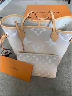 Women Bags Fashion Handbags, Elizabeth Mcgovern, Usa Hoodie, Cheap Louis Vuitton Handbags