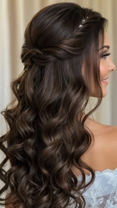 Brunette Hairstyles For Wedding, Elegant Hair Half Up Half Down, Brunette Styled Hair, Classic Formal Hairstyles, Formal Hair Down Styles, Brunette Hair Wedding Styles, Half Up Half Down Hair Brown, Braids With Open Hair, Wedding Hair Brown Long