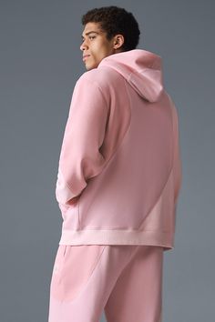 The standout hoodie your walk-up song has been waiting for. Crafted from the same soft outside, fleecy inside French terry fabric as our best-selling Accolade essentials, with an oversized fit, ample hood, and front pocket. The wave pattern is stitched in for texture, and the neutral shades look fresh every season. Finish the fit with the matching sweatpants. Alo Yoga Hoodie With Drawstring Hood, Alo Yoga Athleisure Hoodie, Alo Yoga Winter Loungewear Outerwear, Sporty Alo Yoga Outerwear For Loungewear, Alo Yoga Relaxed Fit Outerwear For Loungewear, Hooded Fleece Track Jacket For Athleisure, Hooded Fleece Track Jacket With Ribbed Cuffs, Sporty Gym Sweats With Kangaroo Pocket, Sporty Long Sleeve Gym Sweats With Kangaroo Pocket