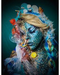 Phobia Of Ocean, Ocean Halloween, Fish Makeup, Water Fashion, Ocean Hair, Beach Makeup, Prosthetic Makeup, Save The Ocean, Monster Costumes