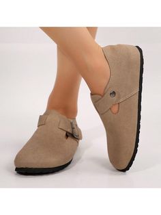 UPPER: This anti-slip shoes for women is made of cowhide upper and rubber sole. The upper of the Mules Women Shoes is smooth, easy to clean, and water-resistant. The rubber sole is anti-slip and has good flexibility.FASHIONABLE DESIGN: Metal buckle adds a lot of fashion sense to mules. Backless design is convenient for slip on/off. Suit for every women's wardrobe.COMFORTABLE AND BREATHABLE: Women Slipper Shoes made with Breathable fabrics and Double padded memory foam footbed, not tired even wal Mules Women, Women Looks, Mule Shoes, Backless Design, Mule Sandals, Womens Sandals Flat, Slipper Shoes, Women's Wardrobe, Leather Slip Ons