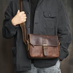 Genuine Leather Men's Shoulder Bag - Key Features & Benefits 🌟 Premium Full Grain Cowhide Leather 🐄:  Made from top-quality cowhide, this crossbody bag offers durability and a sophisticated appearance. Full grain leather ensures a luxurious look and feel that improves with age. 👜✨ Compact Yet Spacious Design 📏:  With dimensions of 25 cm x 7 cm x 20 cm (9.84 in x 2.75 in x 7.87 in), this bag is compact yet functional. It can hold a 12.9-inch iPad, magazines, mobile phones, cigarettes, and oth Leather Sling Bags Women, Leather Sling Bag Men, Small Man Bags, Sling Bag Leather, Sling Bag Women, Waist Bag Leather, Sling Bag Men, Chest Bag Men, Sling Bag For Men