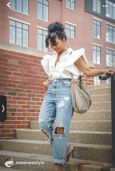 Blue Denim Outfit, Simple Style Outfits, Look Jean, Fashion Outfits Ideas, All Jeans, Outfit Formulas, Fashion Influencer, Next Clothes