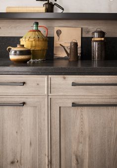 the kitchen counter is clean and ready for us to use