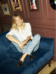 Camille Charriere Style, Loafers And Jeans, European Travel Outfit, Mode Dope, Style Parisienne, Denim On Denim, Travel Outfit Summer, Parisian Chic