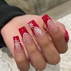 Christmas Design Nails Acrylic, Nails Acrylic For Christmas, Christmas Nails Set, Acrylic Nails Ideas Christmas, Red French Tip Nails Christmas, Acrylic Nail Designs Christmas, Cristhmas Nails, Chrostmas Nails, Cute Nails Winter