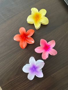 Yellow Flower Hair Clip, Flower For Hair, Flowers For Hair, Flower In Hair, Hair Accessories For Kids, Flower Claw Clip, Hair Clip Flower, Flower Hair Claw, Rose Hair Clip