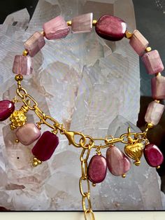 Luxury Artisan Bracelets With Cabochon, Pink Ruby Bracelets With Gemstone, Unique Pink Bracelets With Natural Stones, Handmade Pink Moonstone Jewelry, Pink Amethyst Beaded Bracelets With Natural Stones, Pink Amethyst Natural Stone Bracelets, Jewelry 2024, Bohemian Diy, Golden City