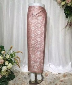 Pink- Peach Songket Skirt For Kebaya, luxury songket Skirt Wedding Skirt, Womens Skirts, Pink Peach, White Tank, Traditional Wedding, Skirt Fashion, Wedding Inspo, Womens Skirt, Indonesia