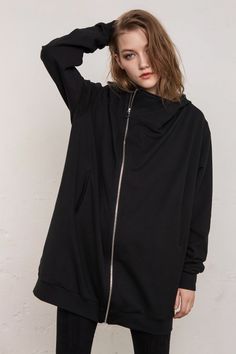 Just get in to this black cosy hoodie! Modern and perfect for those 'nothing to wear days' Composition- Cotton 100% Model is 175cm height Size S - M - L - XL Care Machine Wash Cold / 30 degree Hand Wash Cold Dry cleaning Cool iron If you have any questions about the dress,my policy,shipping and so on please convo me,i will be happy to answer all of them! Thank you for visiting my shop. To see more dresses click the link --->> https://www.etsy.com/shop/DIDRESS All parcels will be claimed lo Black Sweatshirt With Adjustable Hood And Long Sleeves, Black Long Sleeve Sweatshirt With Adjustable Hood, Black Hoodie With Adjustable Hood, Black Fleece Hoodie For Fall, Black Double-lined Hood Sweatshirt For Winter, Black Oversized Crew Neck Hoodie, Black Hoodie For Winter, Oversized Black Hoodie With Crew Neck, Black Oversized Hooded Sweatshirt