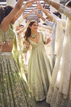 Abhinav Mishra presents NILUFER - The Summer Party of our dreams 🍾🎉 Location - @rafflesudaipur Sage Green Indian Wedding Outfit, Anandkaraj Outfit, Indian Gowns Reception, Mendhi Outfits Indian, Indian Designer Outfits Weddings, Unique Indian Wedding Ideas, Poses In Traditional Wear, Bridal Mehendi Outfits, Engagement Outfits For Bride