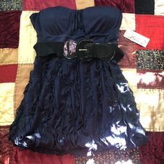 Brand New!! Built In Padding! All Dress Prices Are Negotiable Let Me Know If You Want To Bundle! Dress Over Jeans 2000s, Emo Dress, 00s Dress, Girly Closet, Dress Over Jeans, Goth Fits, Vampire Dress, Vlada Roslyakova, Lavender Vanilla