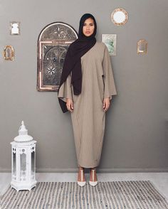 Hijab Shoot, Arabian Fashion, Abaya Fashion Dubai, Modest Girl, Mode Kimono, Open Abaya, Islamic Dress