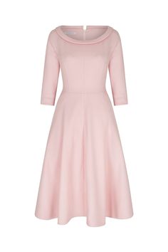 SUZANNAH Wave Roll Scoop dress in pink wool..x www.suzannah.com Roll Neck Dress, Mode Dress, Fashion Terms, Wool Crepe, Crepe Dress, Roll Neck, Day Dress, Dress Pink, Pretty Dresses