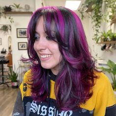 20 Stylish Hairstyles With Chunky Highlights | HairAide Purple Chunky Highlights, Draculaura Hair, Chunky Highlight, Purple Highlights Brown Hair, Purple Brown Hair, Chunky Blonde Highlights, Skunk Hair, Highlight Ideas, Chunky Highlights