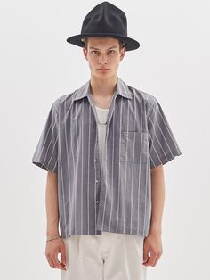 Editor's NoteKnown for our reimagining of street style and modern reinterpretation of work attire, GOZER presents this striped button-up short-sleeve shirt.- A front button fastening- Short sleeve- A front chest pocket- A pointed collar- Side slit details- A standard fitMeasurement (inches)M/L/XL- Total length: 29.1/29.7/30.7- Shoulder: 18.5/19.3/20.5- Chest: 22.4/22.8/24.6- Sleeve: 10.6/11.2/11.6Model is 6 ft 2 in wearing L.Composition & Care- 100% COTTON- Dry cleaningDesigner- Made in Half Shirt, Half Shirts, W Concept, Work Attire, Short Sleeve Shirt, Casual Button Down Shirt, Button Up, Men Casual, Street Style