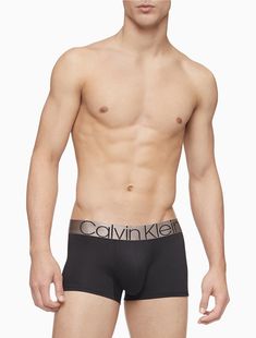 Iconic redefined. This low rise trunk is updated with a broad signature logo waistband in bronze. Crafted from silky soft microfiber fabric with an ergonomic design for ultimate comfort. Taylor Lautner Shirtless, Torso Study, Physique Goals, Body Practice, Male Drawing, Men Bodies, Art Edit, Mens Trunks, Anatomy Study