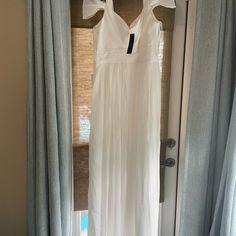 Lulu’s White Floor Length Wedding/Bridal Dress Nwt White Chiffon Maxi Length Gown, White Chiffon Maxi Gown, Flowing White Maxi Dress For Bridesmaids, White Floor-length Bride Maxi Dress, White Fitted Maxi Dress For Bridal Shower, White Flowy Maxi Dress For Wedding, Flowy White Bridesmaid Maxi Dress, White Flowy Gown For Wedding Night, Bridal Satin Dress