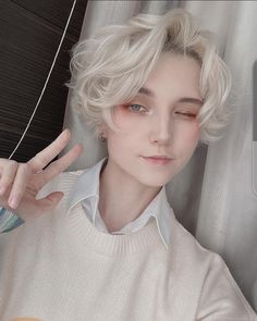 Short Hair Inspiration, Trendy Short Hairstyles, Gender Fluid Fashion, Drawing People Faces, Hair Inspiration Short, Hair Routine, Hair Reference, Dream Hair, Hair Art